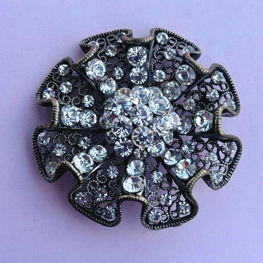 Vintage Sparkling Large  Rhinestone Ruffled Brooch